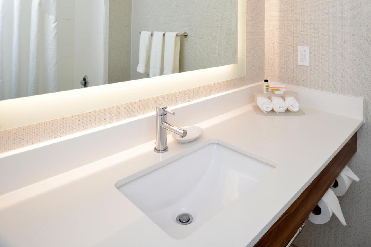 Holiday Inn Express Lodi By Ihg Luaran gambar