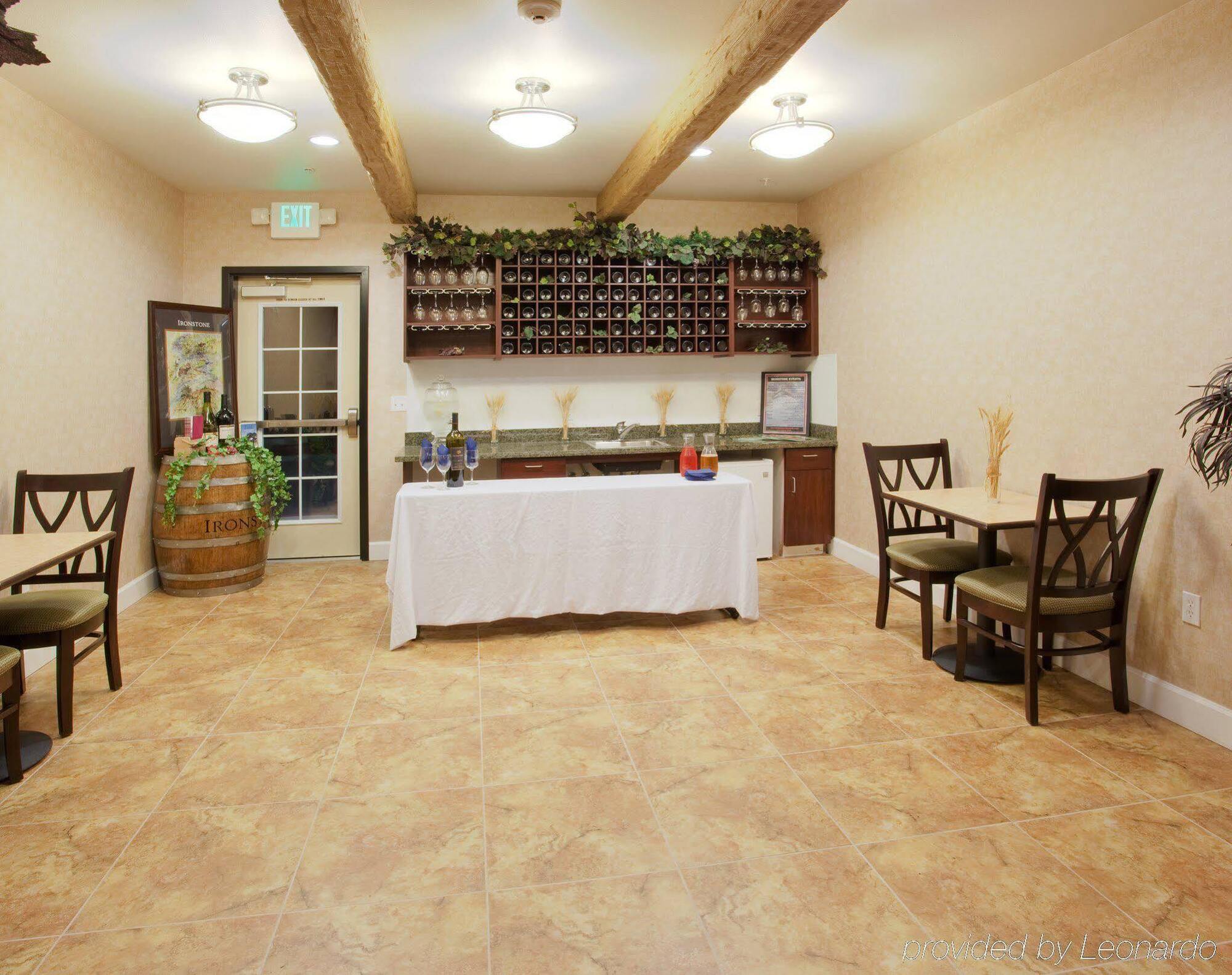 Holiday Inn Express Lodi By Ihg Luaran gambar